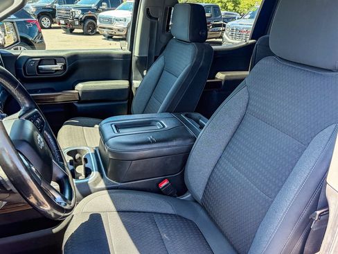 Used 2022 Chevrolet Silverado 1500 RST w/ Redline Edition AWD/4WD image 9