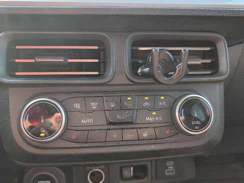 Used 2022 Ford Maverick Lariat w/ Lariat Luxury Package FWD image 14
