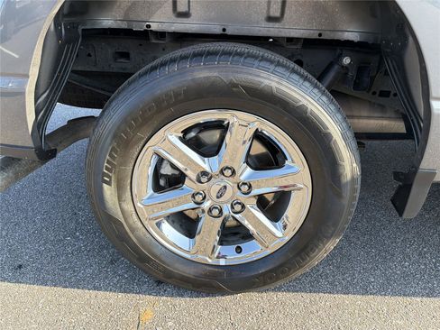 Used 2025 Ford F150 XLT w/ Equipment Group 301A Standard RWD image 15