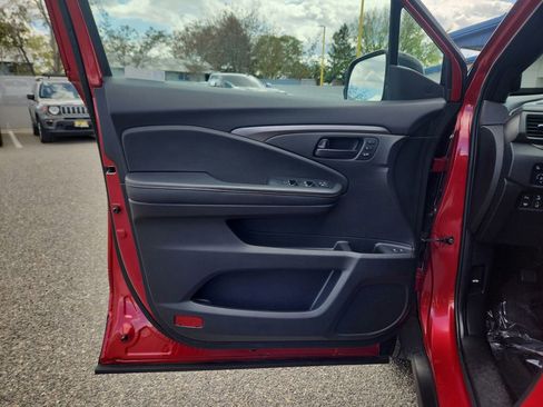 Used 2022 Honda Passport TrailSport image 17