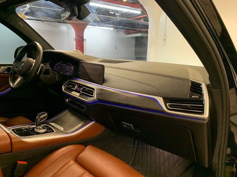 Used 2021 BMW X5 M50i w/ Executive Package AWD/4WD image 72