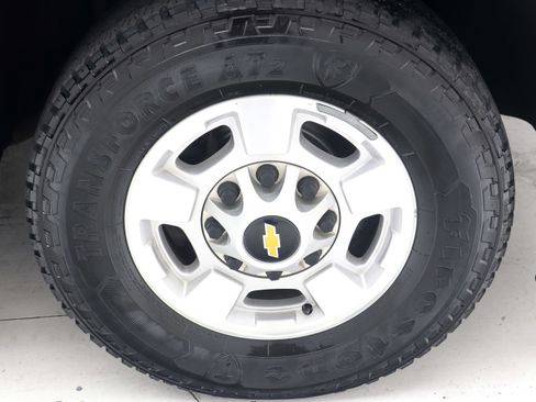 Used 2018 Chevrolet Suburban 3500 LT AWD/4WD image 37