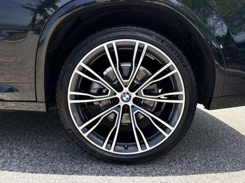 Used 2023 BMW X4 xDrive30i w/ M Sport Package AWD/4WD image 10
