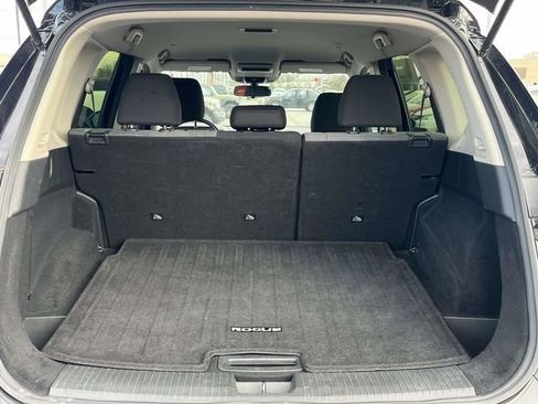Used 2023 Nissan Rogue SV image 20