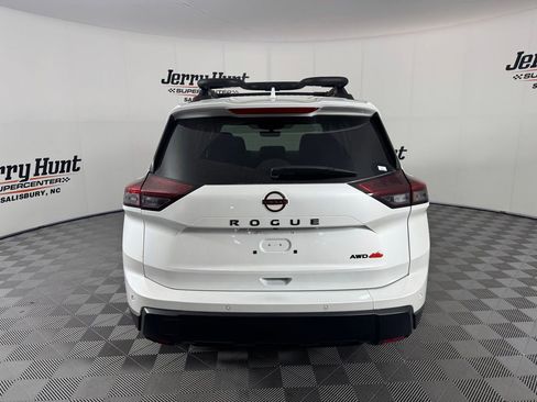 Used 2025 Nissan Rogue SV w/ Rock Creek Premium Package AWD/4WD image 8