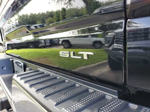 Used 2024 GMC Sierra 1500 SLT w/ SLT Premium Plus Package RWD image 8