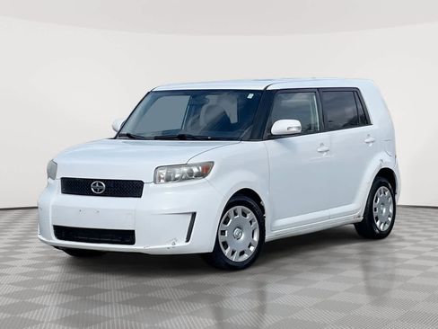 Used 2009 Scion xB FWD image 1