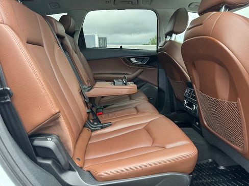 Used 2018 Audi Q7 3.0T Prestige AWD/4WD image 16