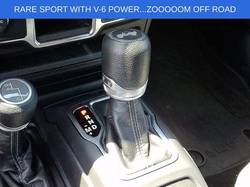 Used 2024 Jeep Wrangler Unlimited Sport AWD/4WD image 14