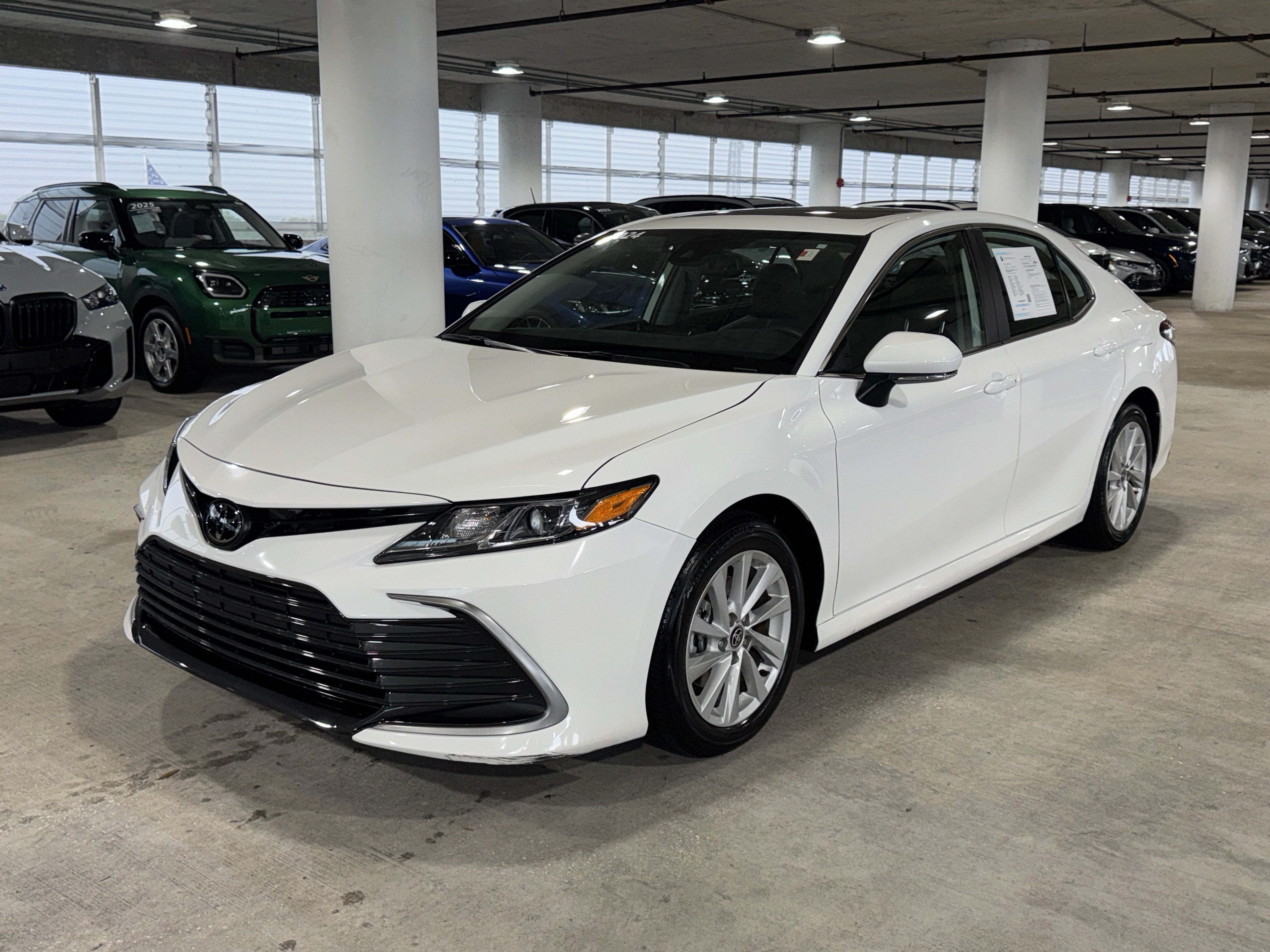 Used 2024 Toyota Camry LE w/ Convenience Package FWD image 4