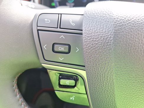 Used 2025 Toyota Camry XSE w/ Premium Package image 21