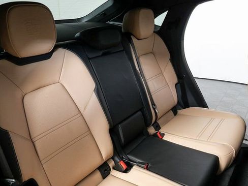 New 2026 Porsche Cayenne S image 22
