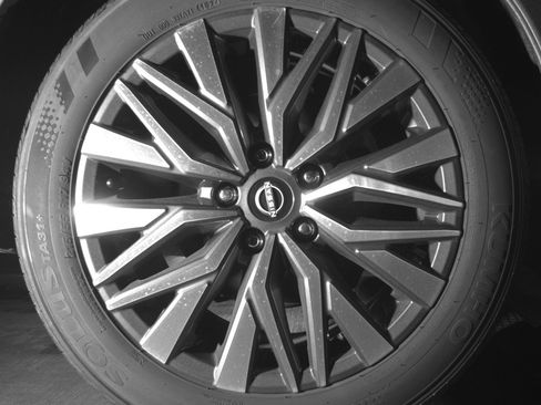 Used 2025 Nissan Altima 2.5 SV image 15