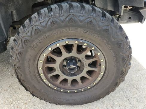 Used 2017 Ford F150 Raptor w/ Equipment Group 802A Luxury AWD/4WD image 12