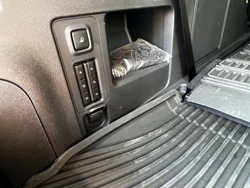 Used 2025 Ford Expedition Tremor image 51