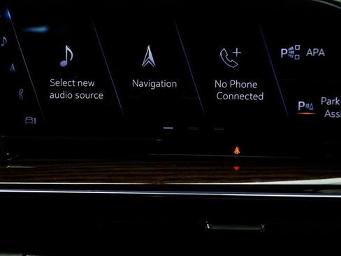 Used 2022 Cadillac Escalade ESV Sport Platinum w/ LPO, ONYX Package image 28