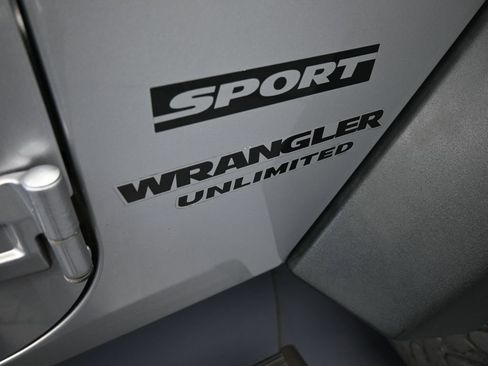 Used 2016 Jeep Wrangler Unlimited Sport w/ Quick Order Package 24S image 40