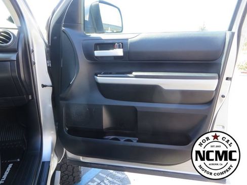 Used 2018 Toyota Tundra SR5 w/ SR5 Upgrade Package AWD/4WD image 51