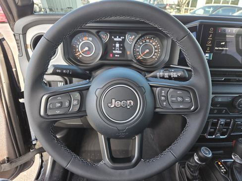 New 2026 Jeep Wrangler Unlimited Sport image 18