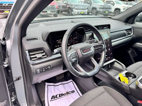 Used 2025 GMC Terrain Elevation image 9