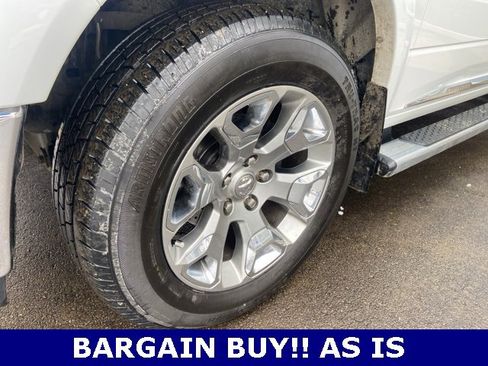 Used 2015 RAM 1500 Limited image 6