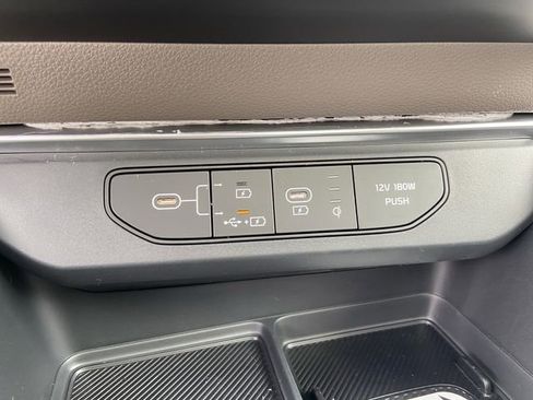 New 2026 Kia Carnival SX FWD image 24