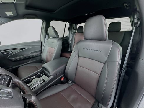 Certified 2025 Honda Ridgeline Black Edition image 21