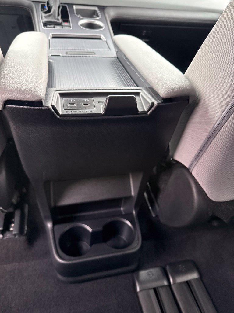 Used 2026 Toyota Sienna LE FWD image 33