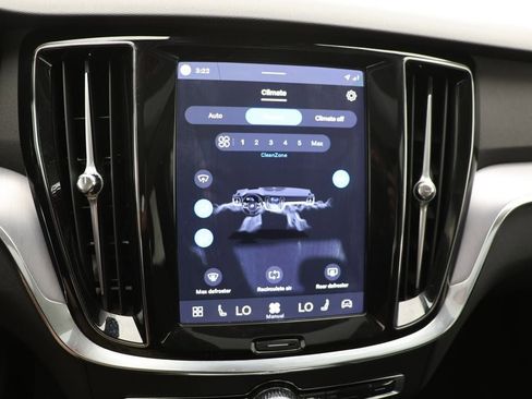 Used 2024 Volvo S60 B5 Core FWD image 22