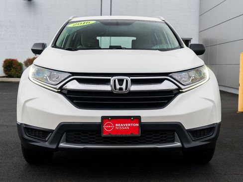 Used 2018 Honda CR-V LX image 2