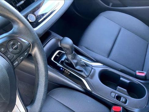 Certified 2025 Toyota Corolla LE image 16