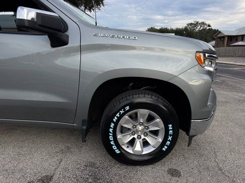 Used 2025 Chevrolet Silverado 1500 LT image 12