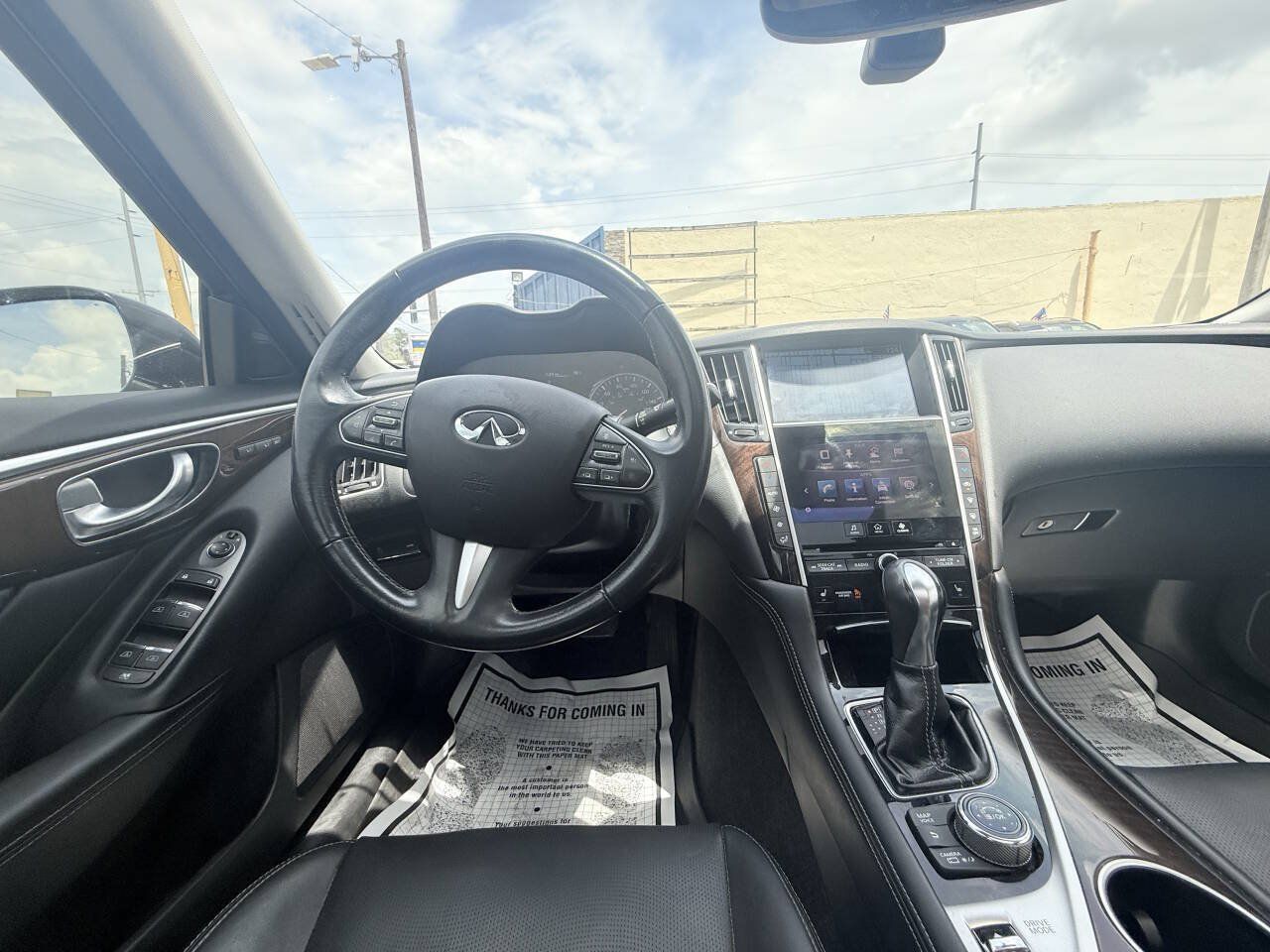 Used 2014 INFINITI Q50 Premium w/ Technology Package RWD image 17