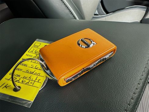 Used 2022 Volvo S60 B5 R-Design w/ Advanced Package image 32