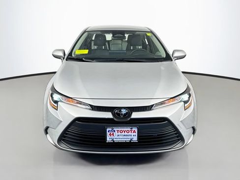 Used 2023 Toyota Corolla LE w/ Carpet Mat Package (TMS) FWD image 9