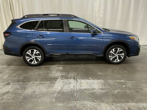Used 2021 Subaru Outback Limited XT image 2