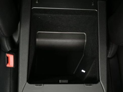 Certified 2024 Porsche Cayenne image 25