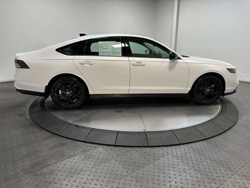 Certified 2025 Honda Accord SE image 15