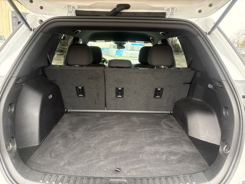 Used 2025 Chevrolet Equinox LT image 30