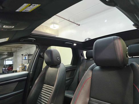 Used 2020 Land Rover Discovery Sport SE R-Dynamic image 23