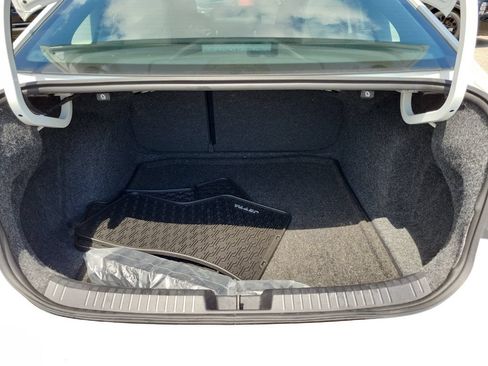 Used 2023 Volkswagen Jetta SE w/ Panoramic Sunroof Package FWD image 13