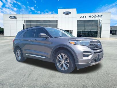 Certified 2022 Ford Explorer XLT w/ Equipment Group 202A
