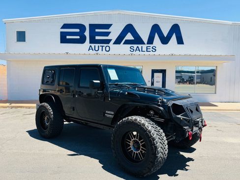 Used 2017 Jeep Wrangler Unlimited Sport w/ Connectivity Group AWD/4WD image 1