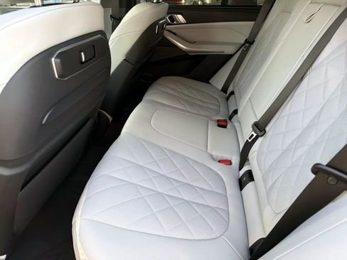 Used 2024 BMW X5 M60i AWD/4WD image 12