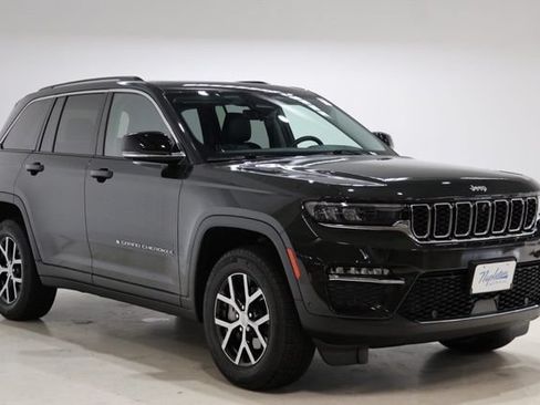 Used 2023 Jeep Grand Cherokee Limited w/ Luxury Tech Group II AWD/4WD image 1