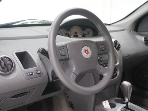 Used 2005 Saturn ION Level 3 w/ Travel Pkg FWD image 10