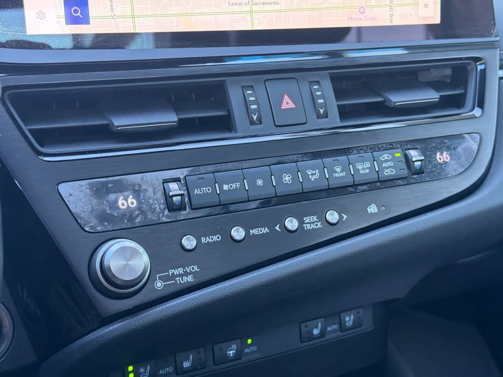 Certified 2025 Lexus ES 300h w/ Premium Package FWD image 22