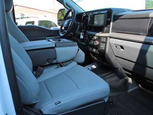 Used 2025 Ford F350 XLT AWD/4WD image 53