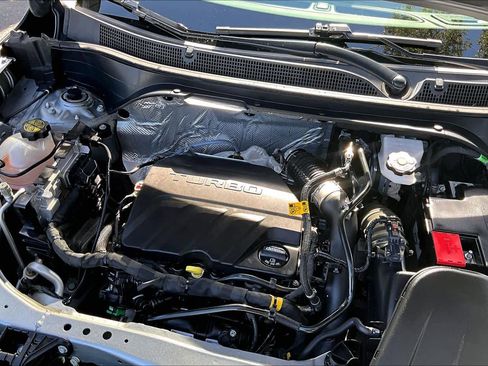 Used 2024 Chevrolet Trax RS w/ Driver Confidence Package image 30