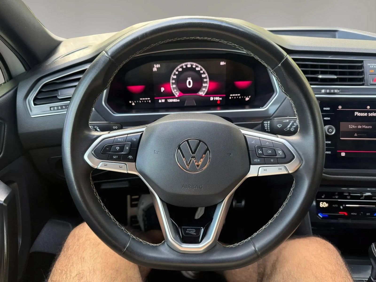 Used 2023 Volkswagen Tiguan SE R-Line FWD image 31